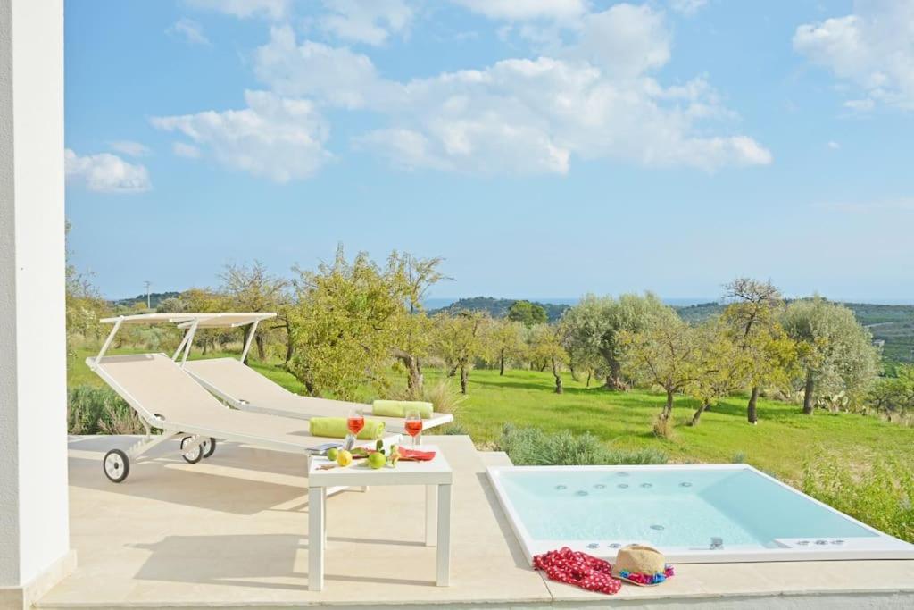 Villa Pettegola Tenuta Il Cavaliere Di Italia Noto- Vista Mare Mini Piscina Idromassaggio Exteriör bild