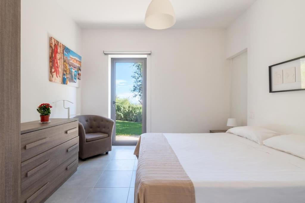 Villa Pettegola Tenuta Il Cavaliere Di Italia Noto- Vista Mare Mini Piscina Idromassaggio Exteriör bild